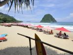 pantai-pulau-merah_20170724_150537.jpg