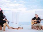 pantai-romantis.jpg