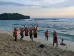 pantai-sadranan-foto-789.jpg