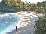 pantai-srau-pacitan.jpg