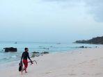 pantai-sumur-tiga_20170803_094655.jpg