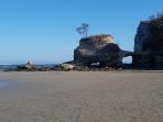 pantai-watu-parunu_20170428_211512.jpg