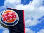 papan-logo-di-gerai-burger-king.jpg