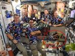 para-astronot-di-luar-angkasa_20171126_122053.jpg