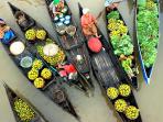 pasar-apung-muara-kuin-borneo_20160816_205207.jpg