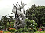 patung-hiu-dan-buaya-landmark-terkenal-dari-surabaya_20171110_150821.jpg