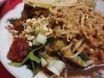 pecel-rawon-surabaya_20181014_094820.jpg