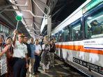 peluncuran-kereta-api-baru.jpg