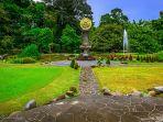 pemandangan-alam-di-kebun-raya-bogor-bogor-jawa-barat-untuk-liburan-akhir-pekan.jpg