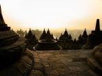 pemandangan-candi-borobudur-di-magelang-jawa-tengah-saat-sunset.jpg