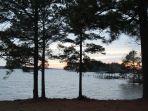 pemandangan-danau-murray-saat-sunset.jpg