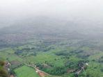 pemandangan-dari-atas-gunung-batu-desa-sukaharja-kecamatan-sukamakmur-kabupaten-bogor.jpg