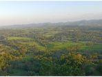 pemandangan-dari-puncak-lima-jari-kabupaten-bone-sulawesi-selatan.jpg