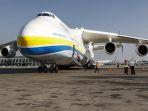 pemandangan-pesawat-kargo-udara-strategis-antonov-airlines-antonov-an-225-mriya.jpg