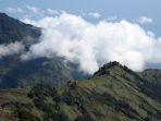 pemandangan-sembalun-lawang-di-gunung-rinjani-nusa-tenggara-barat.jpg