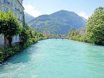 pemandangan-sungai-aare-di-swiss-1.jpg