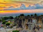pemandangan-sunset-dari-tebing-breksi.jpg
