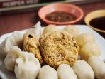 pempek-vico-palembang.jpg