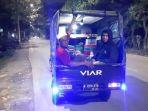pemudik-naik-gerobak-motor.jpg