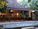 pendopo-di-jiwa-jawi-bangunjiwo-bantul.jpg