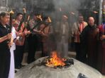 pengambilan-api-dharma-waisa_20180529_120037.jpg