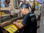 pengerajin-tenun-ikat-parengan-lamongan.jpg