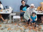 pengunjung-di-rujak-house-pekanbaru.jpg