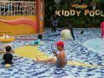 pengunjung-di-the-jungle-waterpark-bogor-jawa-barat.jpg