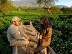 pengunjung-kebun-teh-wonosari-malang.jpg