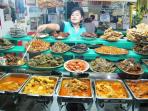penjual-nasi-padang_20160902_231453.jpg