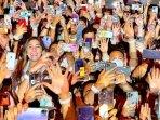 penonton-konser-coldplay.jpg