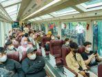 penumpang-kereta-panoramic.jpg