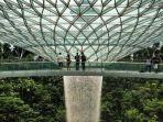 penumpang-pesawat-transit-jewel-bandara-changi-singapura.jpg
