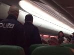 penumpang-transavia-airlines_20180217_155514.jpg