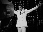 penyanyi-elvis-presley.jpg