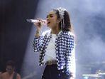 penyanyi-kris-dayanti-merespons-soal-video-viral-yang-menyebut-konsernya-di-singapura-sepi-penonton.jpg