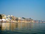 perairan-di-kota-varanasi.jpg