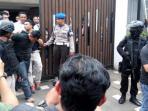 perampokan-pondok-indah_20160903_182031.jpg