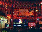 perayaan-tahun-baru-imlek-di-china-town-london-inggris.jpg