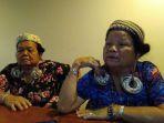 perempuan-dayak-dengan-cuping-telinga-panjang.jpg