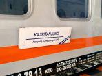 perjalanan-kereta-api-jarak-jauh-sritanjung-dari-stasiun-pasuruan-jawa-timur.jpg