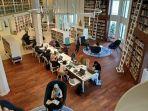 perpustakaan-erasmus-huis.jpg