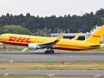 pesawat-dhl.jpg