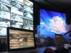 petugas-national-traffic-managemen-center-ntmc.jpg