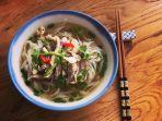 pho-kuliner-khas-vietnam.jpg