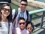 potret-liburan-dian-sastro-bersama-suami-dan-anak-anaknya-saat-di-new-york.jpg