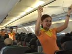 pramugari-cebu-airlines_20170507_100739.jpg