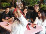 pramusaji-karens-diner.jpg