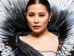 prilly-latuconsina-akan-menunjukkan-kepiawaiannya-dalam-jember-fashion-carnaval2.jpg