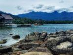 pulau-lingga-di-kepulauan-riau-merupakan-satu-pulau-kecil-yang-tak-jauh-dari-singapura.jpg